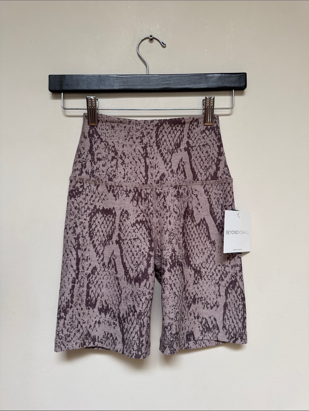 Beyond Yoga Mauve Snake-Print Mid-Rise Bike Shorts